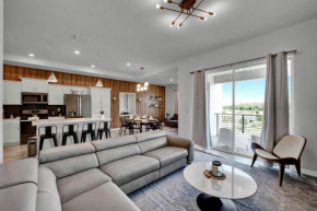 2 Bedroom - 2 Bathroom Storey Lake 3191-405 Pc
